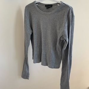 *2 for $20* Top shop cropped top